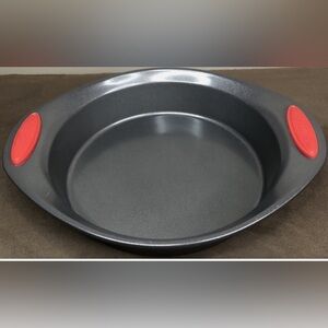 Rachel Ray  yum-o nonstick Cake Pan 9 inch set of 2 red silicone handles